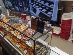 面包甜点陈列柜-月枫堂(长春这有山店)