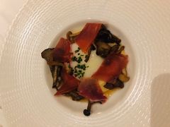 红心温泉蛋炒小蘑菇-蝶舍·MAISON PAPILLON