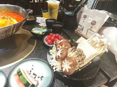 -湊湊火锅·茶憩(新中关购物中心店)