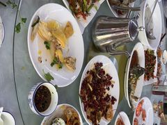 -范饭椰林川湘味海鲜·椰子鸡(三亚湾椰梦长廊店)