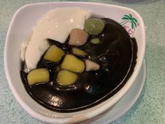 芋圆芝麻豆腐花汤圆-松记糖水店(铜锣湾分店)