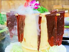 -茅草房·河畔园林火锅