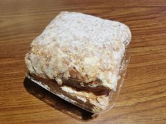 -白玉兰食品甜凤店(合生汇店)