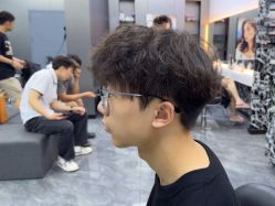 -米可造型烫发染发
