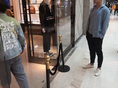 -BURBERRY(上海港汇恒隆广场店)