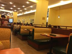 卡座-萨莉亚意式餐厅(河东万达店)