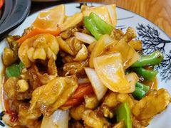 -胡子饮食店