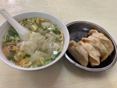 -黄阿姨锅贴大王(万航渡路店)