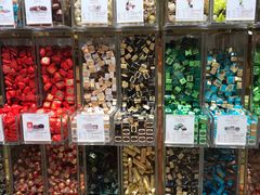 零售区-VENCHI 闻绮(北京国贸商城店)