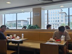 -麦当劳(军博店)