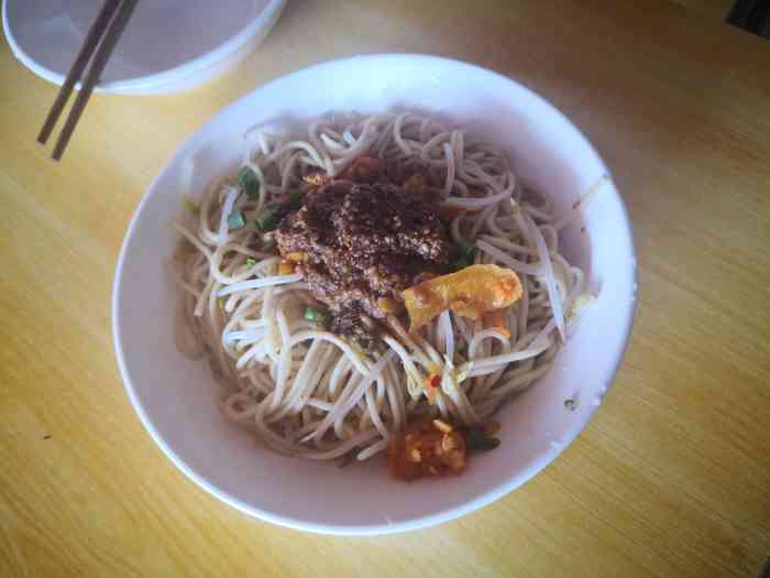 潢川的胡辣汤和其他地方有着很大的区别,吃惯了潢川的胡辣汤其他的