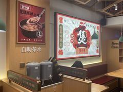 -华记煲仔华·煲仔饭(市桥易发店)