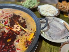 -黄潇洒老火锅(九眼桥宏济巷店)