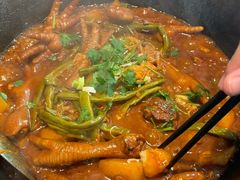 -山河屯铁锅炖·非遗东北菜(南山店)