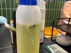 -楼上大排档·顺德菜·粥水·鱼生(苗栗路店)