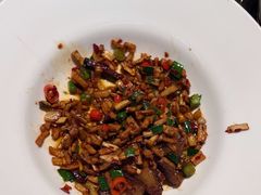 -佬麻雀·剁椒鱼头(京基KK One店)