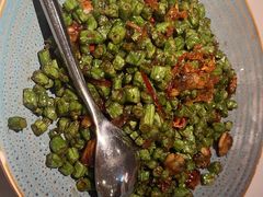 XO酱蛤蜊肉配新鲜四季豆-鹿港小镇(霄云店)