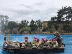 -七彩云南欢乐世界