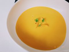 南瓜汤-AZUR聚(香格里拉饭店)