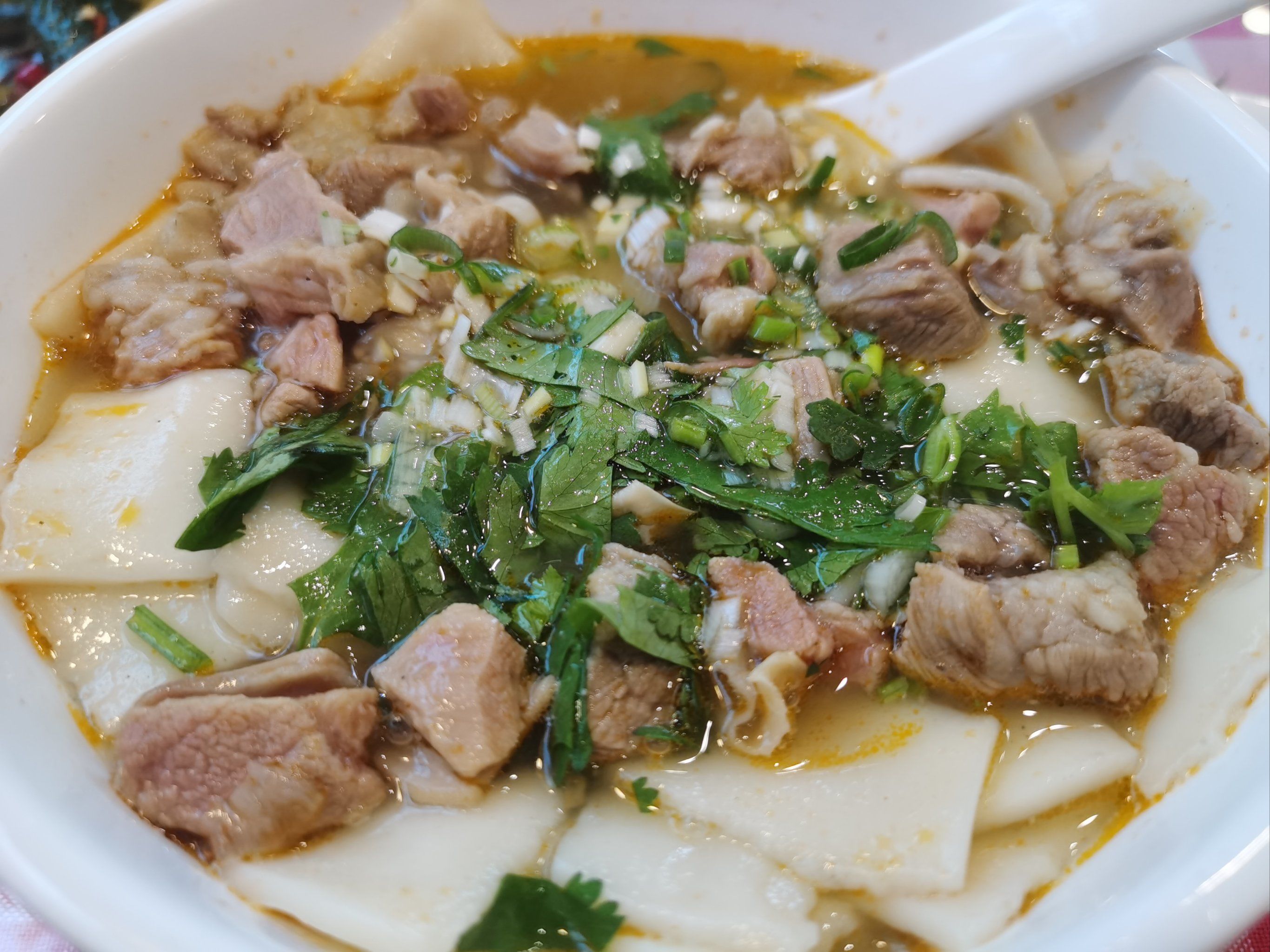 大唐不夜城附近的陕北羊肉面