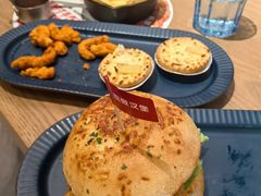 -必胜客(上海华谊新所店)