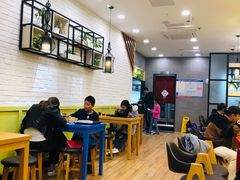 用餐区-回味鸭血粉丝汤(新城市广场店)
