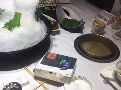 -泓炙颐凤鲜海鲜火锅料理(桐乡店)