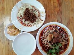 红烧牛肉面-华兴街自力面店