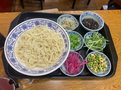 老北京炸酱面-门框胡同百年卤煮(新街口店)