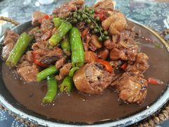 -八两八金·莱芜特色炒鸡(市南漳浦路店)