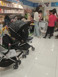 -孩子王(綦江万达店)