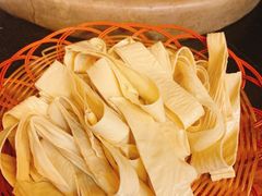 -抚仙湖生态石锅鱼野生菌(告庄店)