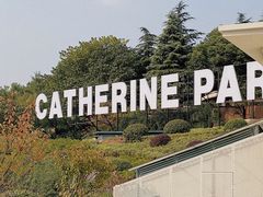 -UNI UNI(环亚凯瑟琳店)