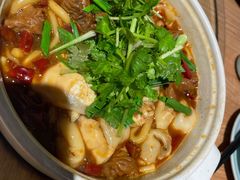 金陵臭豆腐肥肠煲-卢大鲜鱼头捞饭(美利广场店)
