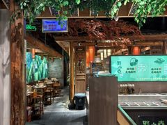 -野山舂·贵州现舂酸汤火锅(鸿通城店)