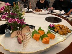 -梅园国际大酒店·自助餐厅(光明港店)