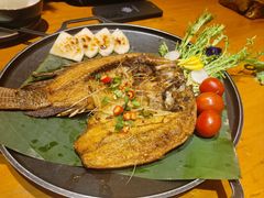 -老滇山寨•云南特色菜•地方菜•民族风情歌舞表演(金碧店)