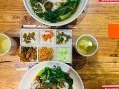 -湘人龙记老长沙米粉(鸟巢店)