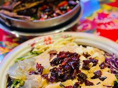 -闯关东东北农家菜(崂山石老人店)