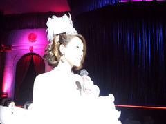 -金东尼人妖秀