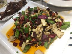 火爆黄喉-辣螃铠盆盆蟹大排档(总店)