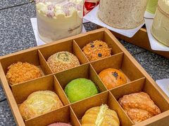 -顶东面包花园·生日蛋糕(世博店)