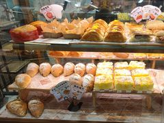 -Caidie Bakery采蝶轩(百越店)