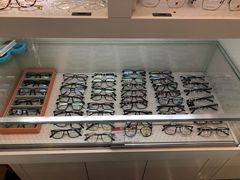 -明月眼镜(三坝店)