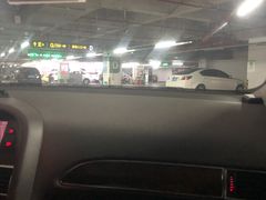 -万象城-停车场