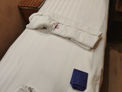 -莱仪堂艾灸经络养生馆(宜川路店)