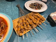 -乡村馕坑肉·烧烤·新疆菜·本地人更爱吃(阿勒泰首店)