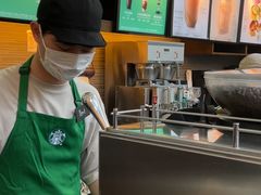 -星巴克(前滩世贸中心店)