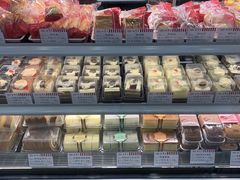 -红宝石·鲜奶小方·海派西点房(南丹店)