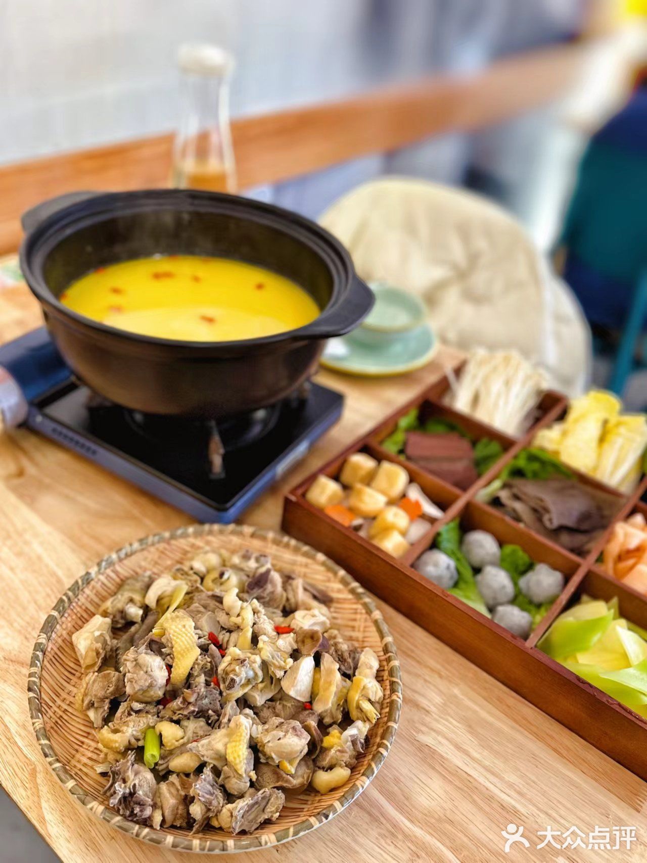 冬天就要喝一碗鸡汤,暖暖的很舒服🌈